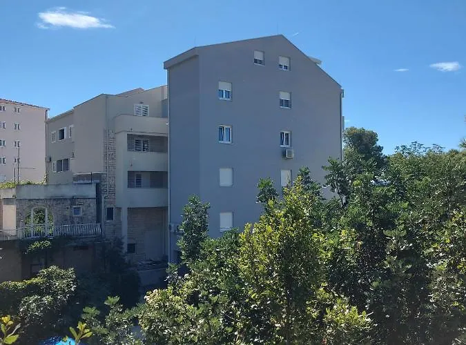 Neva Hotel Makarska