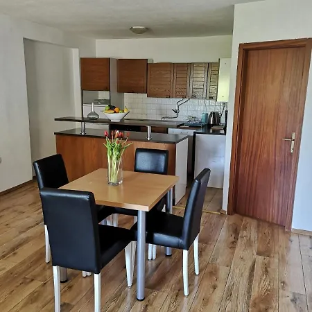 Neva Apartment *