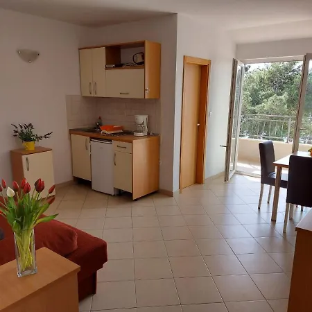 Neva Отель Макарска