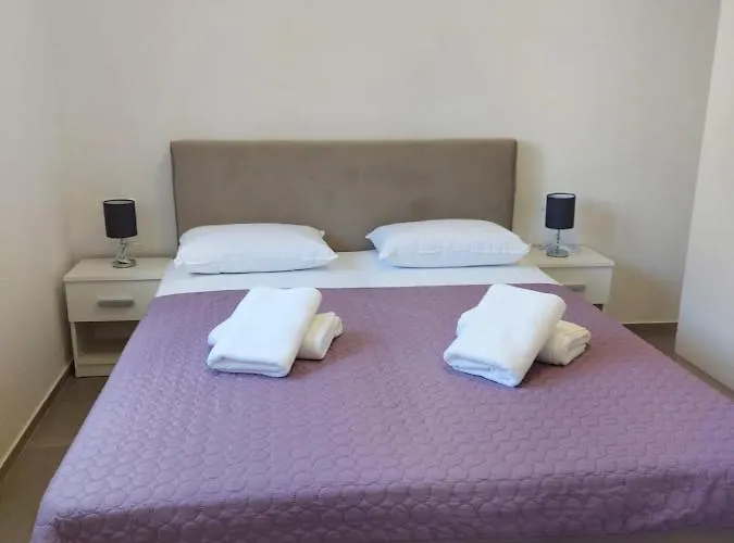 Neva * Макарська