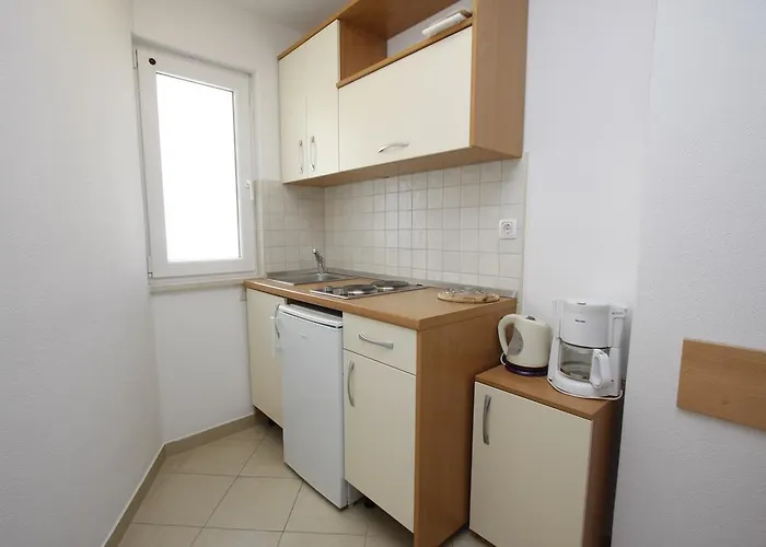 Neva Макарська